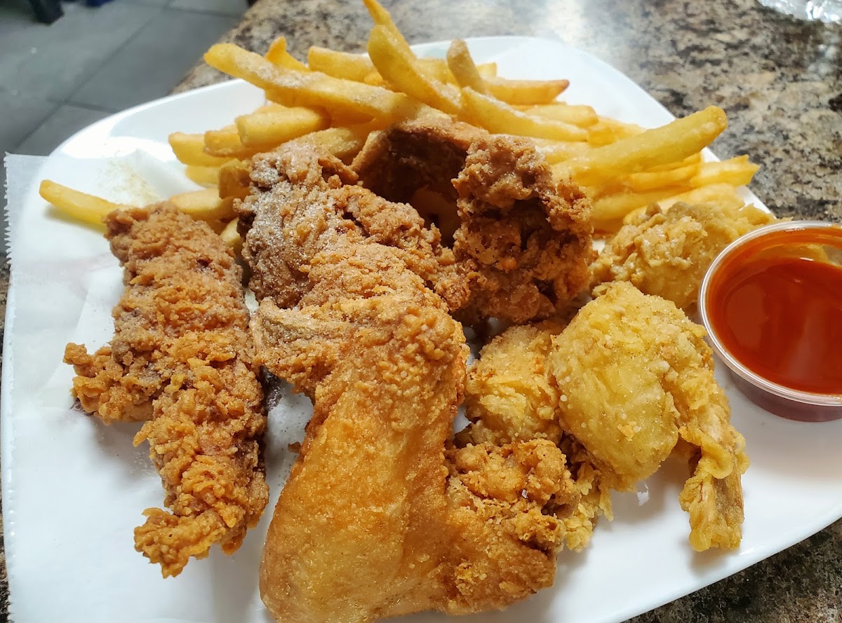 Chicago Fish, Chicken & Gyros Taqueria-4